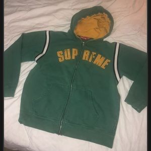 rare SUPREME zip up hoodie